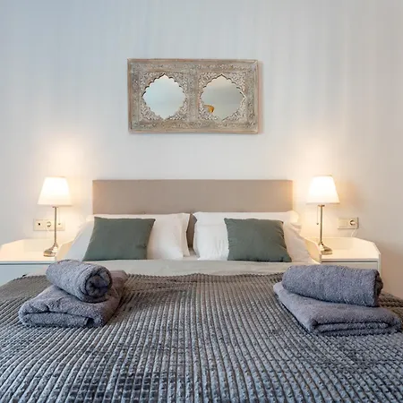 Apartment Coastal Comfort 2 Bed, Parking Pool And Terrace