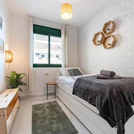 Coastal Comfort 2 Bed, Parking Pool And Terrace * Benalmadena